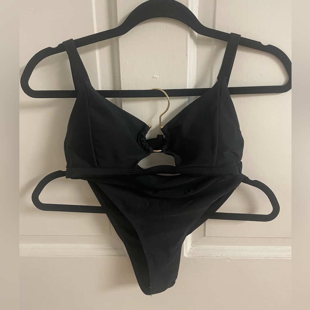 Black 2 piece swimsuit small size